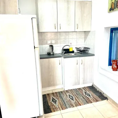 Gorgeous White Marsis In Paros * Isterni (Paros)