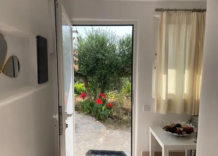 Διαμέρισμα Gorgeous White Marsis In Paros Isterni (Paros)